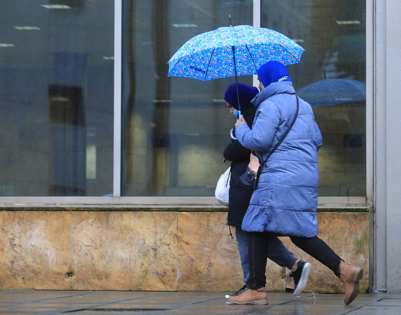 Fotos: Un frente cálido deja este lunes lluvias por toda la región