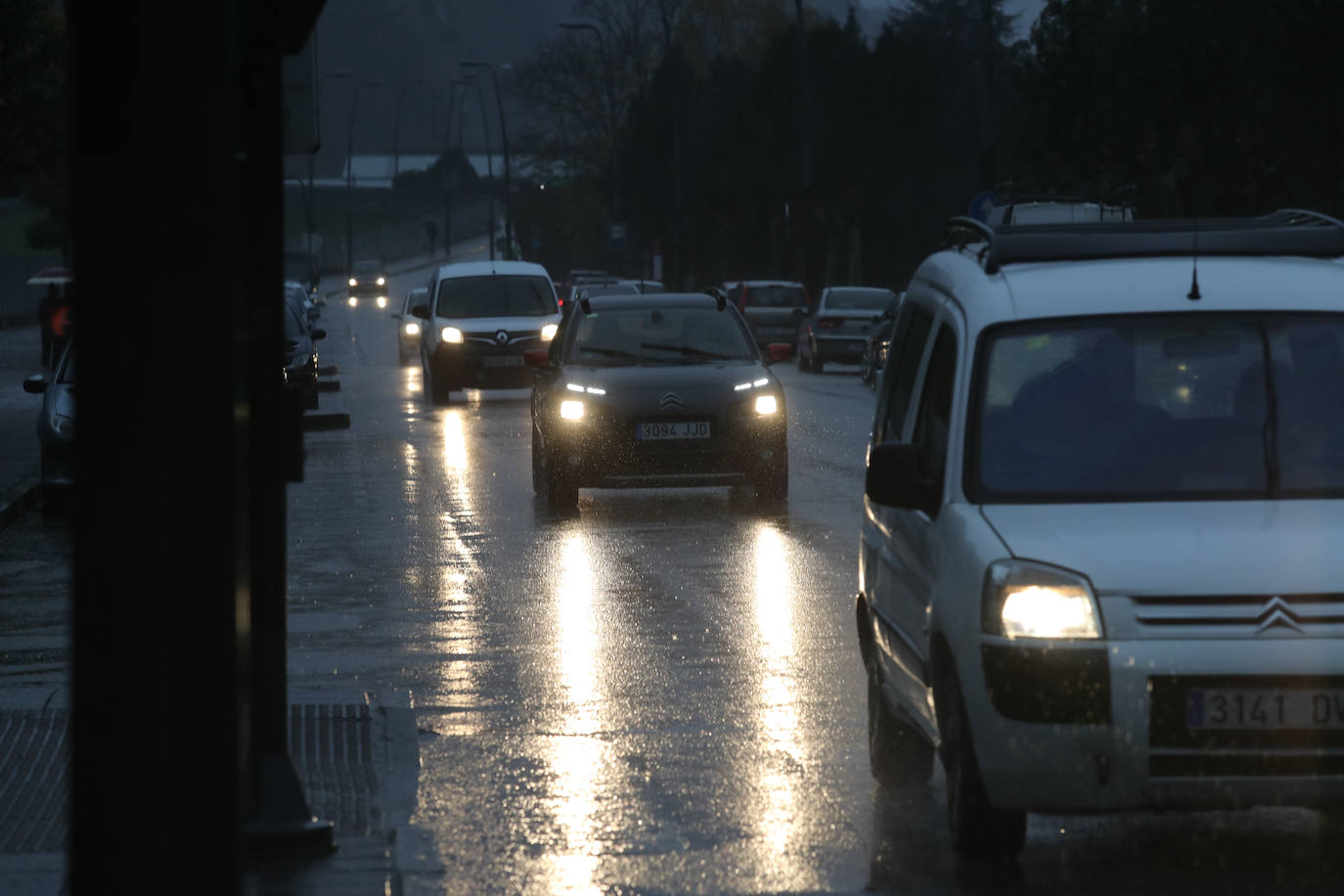 Fotos: Un frente cálido deja este lunes lluvias por toda la región