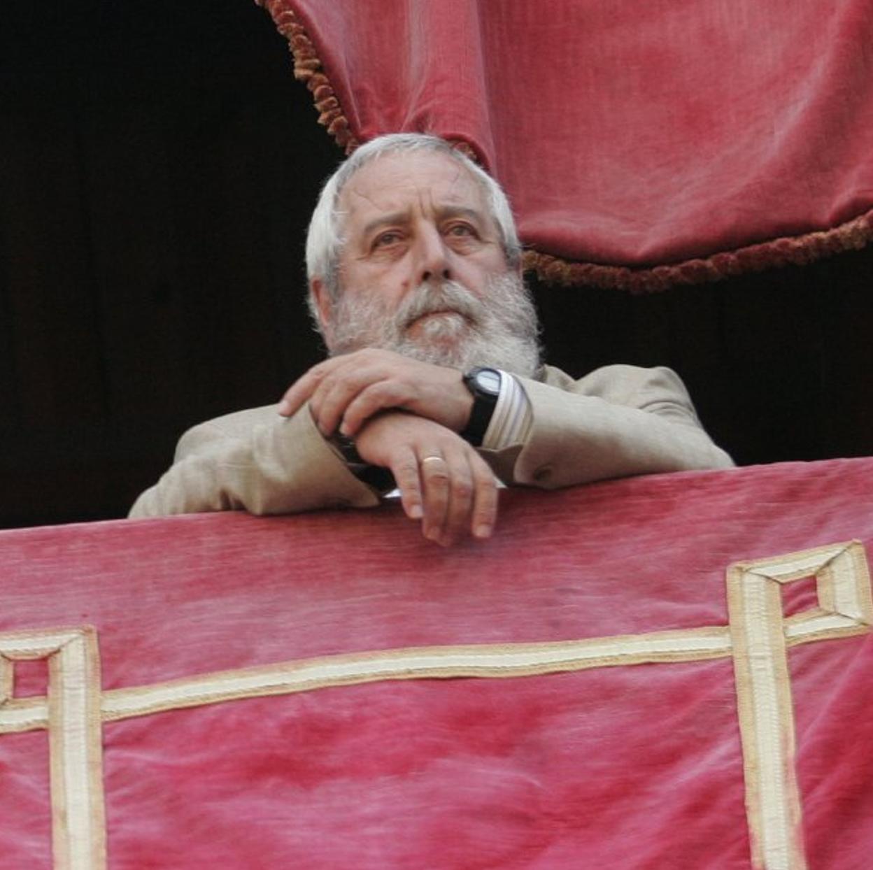 Canal, en el palco presidencial de la plaza de toros de El Bibio. 