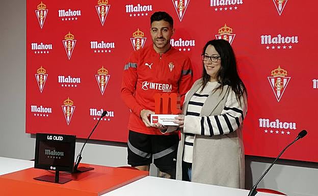 Real Oviedo-Sporting | Zarfino: «Este derbi es una motivación divina» 