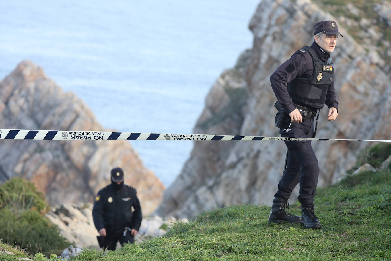 Fotos: Reanudan en el Cabo Peñas la búsqueda de la joven Sandra Bermejo