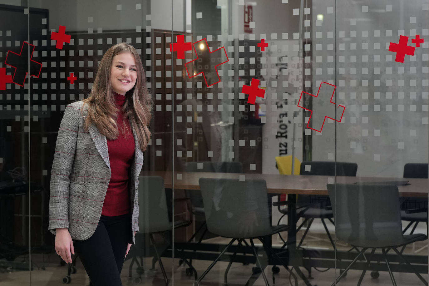 Fotos: Leonor visita Cruz Roja en un encuentro con jóvenes voluntarios