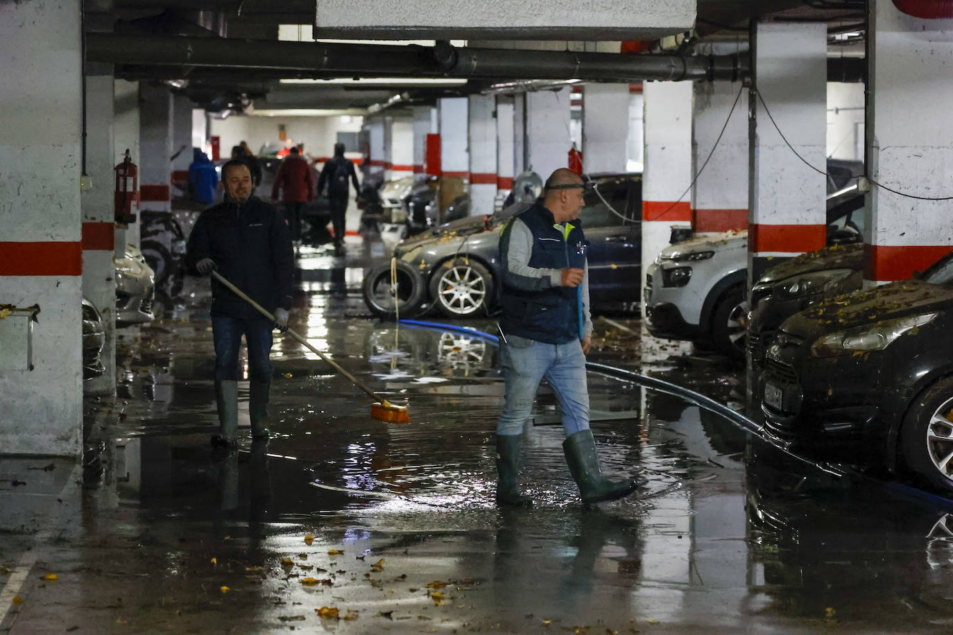 Fotos: Las fuertes lluvias causan incidentes en Gijón