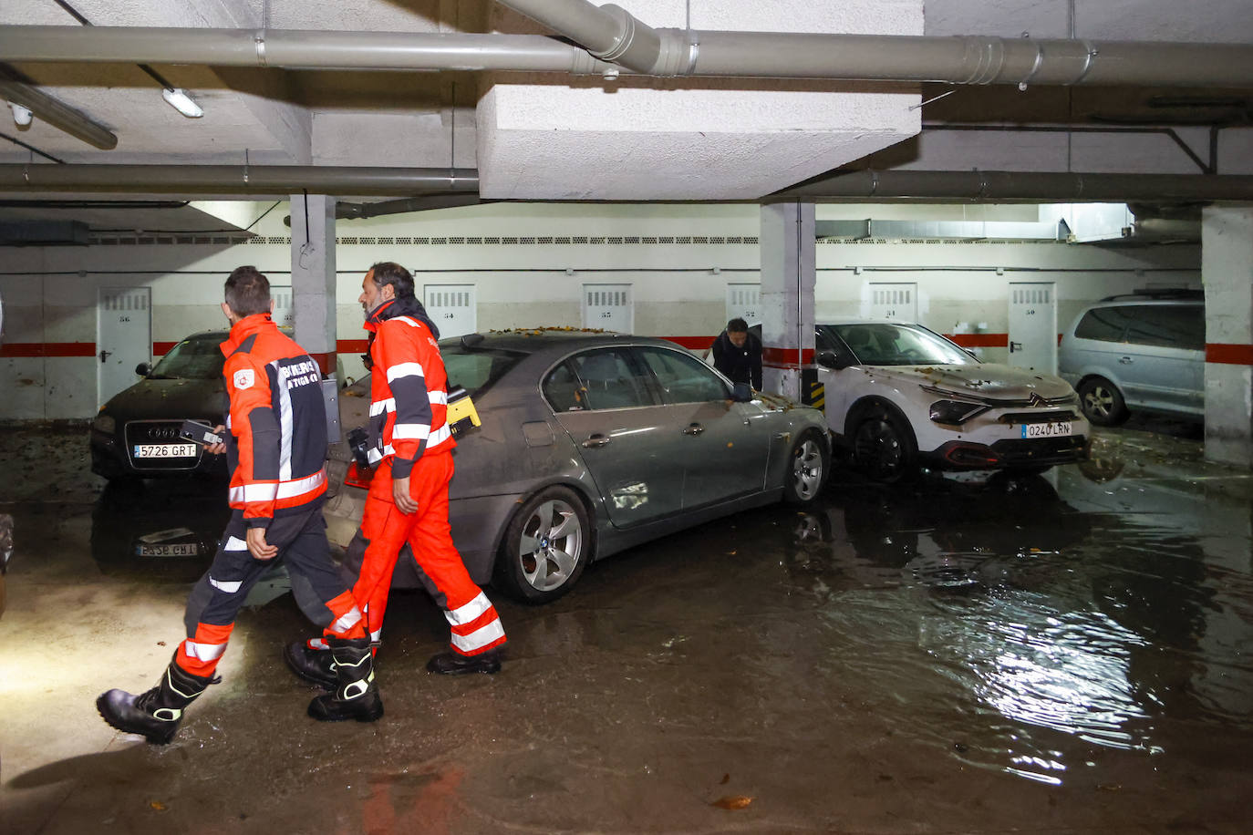 Fotos: Las fuertes lluvias causan incidentes en Gijón