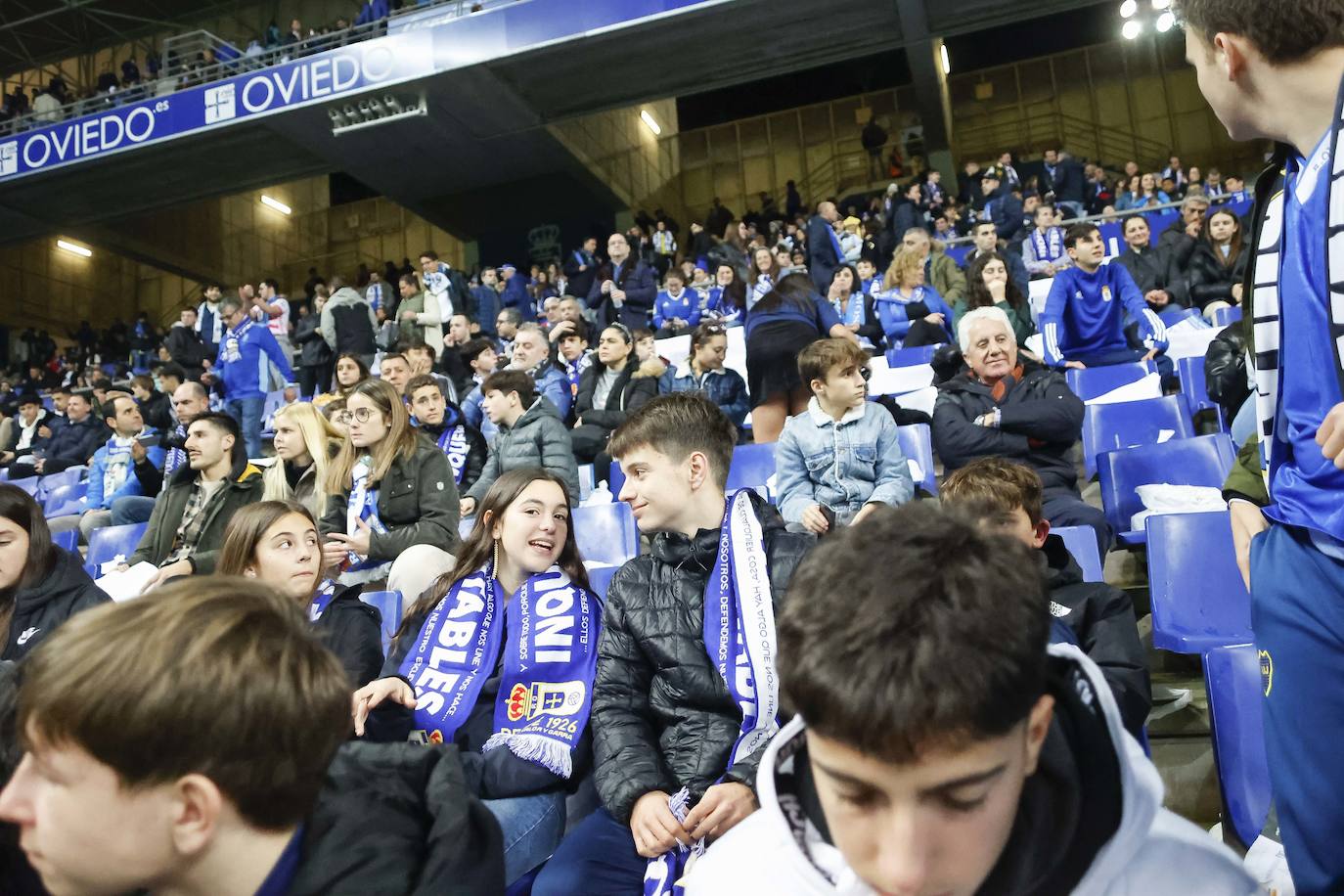 Fotos: ¿Estuviste en el derbi asturiano Real Oviedo - Sporting? ¡Búscate en el Tartiere!