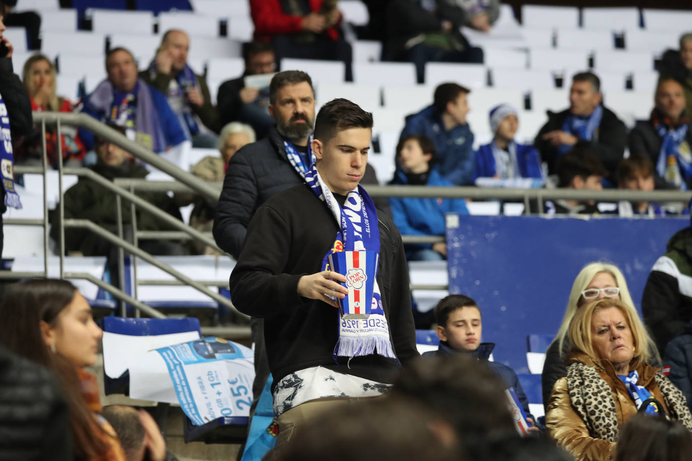 Fotos: ¿Estuviste en el derbi asturiano Real Oviedo - Sporting? ¡Búscate en el Tartiere!