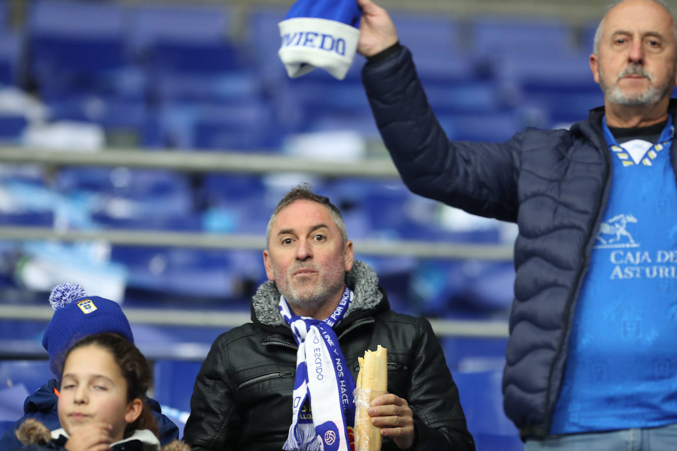 Fotos: ¿Estuviste en el derbi asturiano Real Oviedo - Sporting? ¡Búscate en el Tartiere!