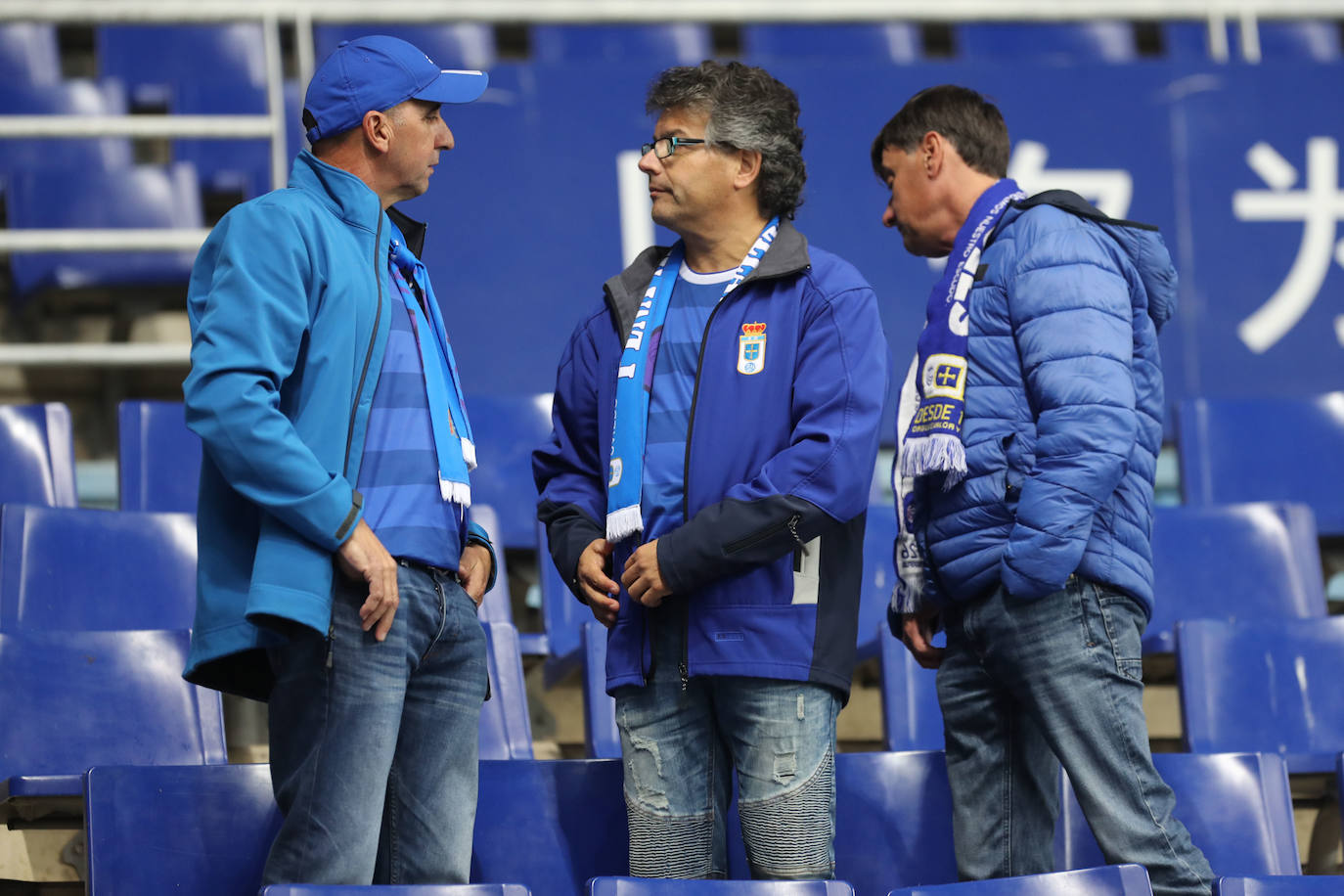 Fotos: ¿Estuviste en el derbi asturiano Real Oviedo - Sporting? ¡Búscate en el Tartiere!