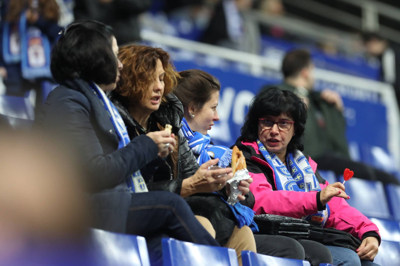 Fotos: ¿Estuviste en el derbi asturiano Real Oviedo - Sporting? ¡Búscate en el Tartiere!