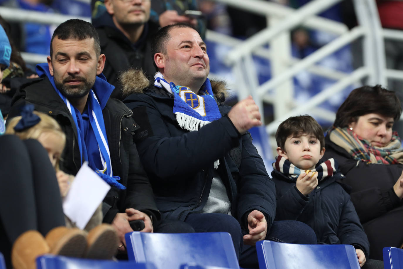 Fotos: ¿Estuviste en el derbi asturiano Real Oviedo - Sporting? ¡Búscate en el Tartiere!