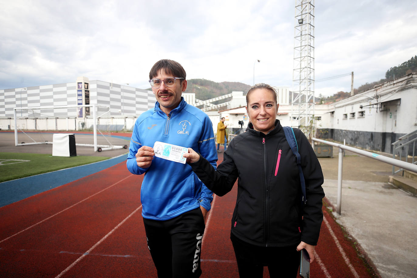 Fotos: Asturias celebra su suerte en la Lotería de Navidad