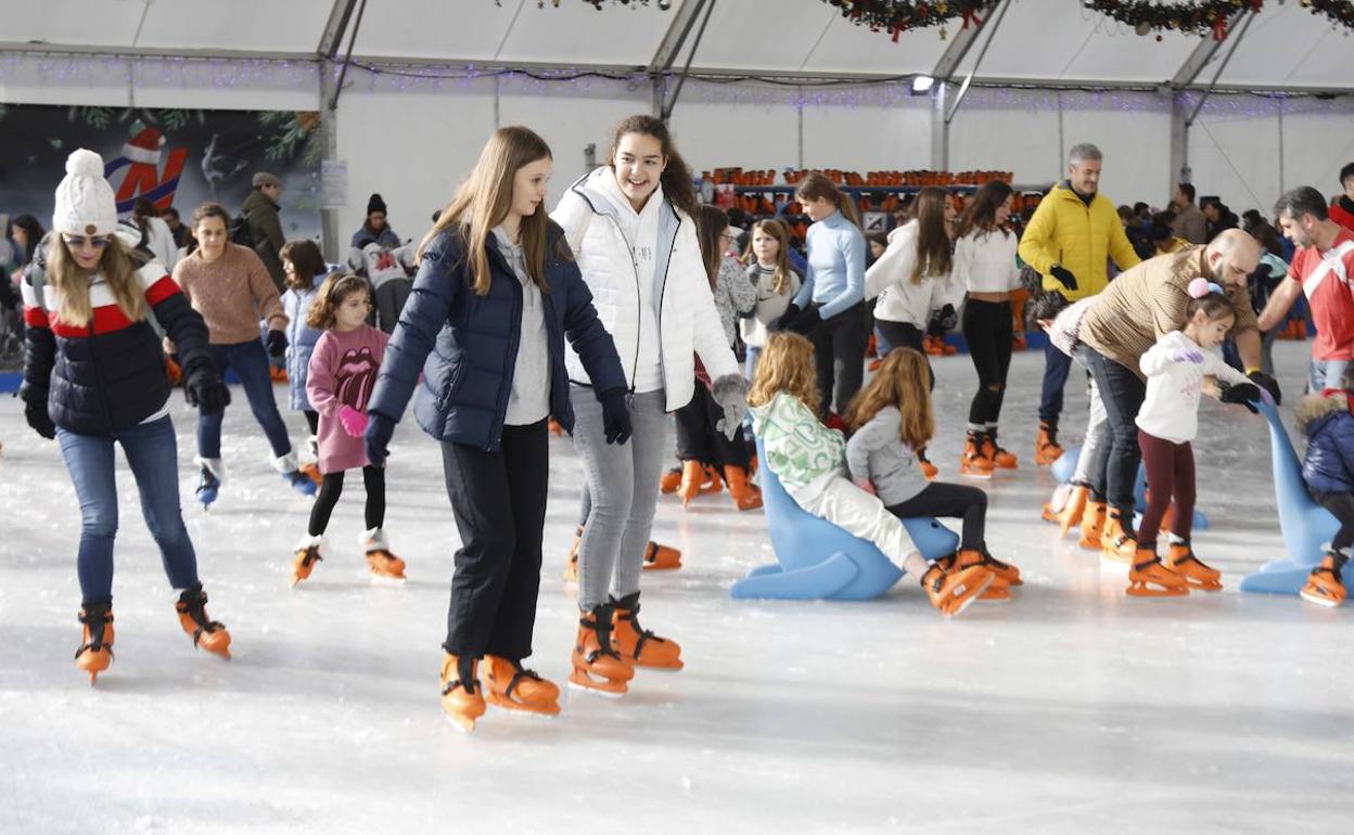 Pista de hIelo de El Solarón en Gijón