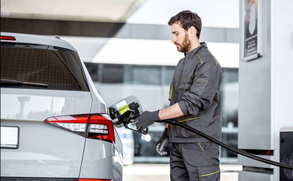 El Gobierno estudia nuevas medidas para controlar el precio del carburante. 