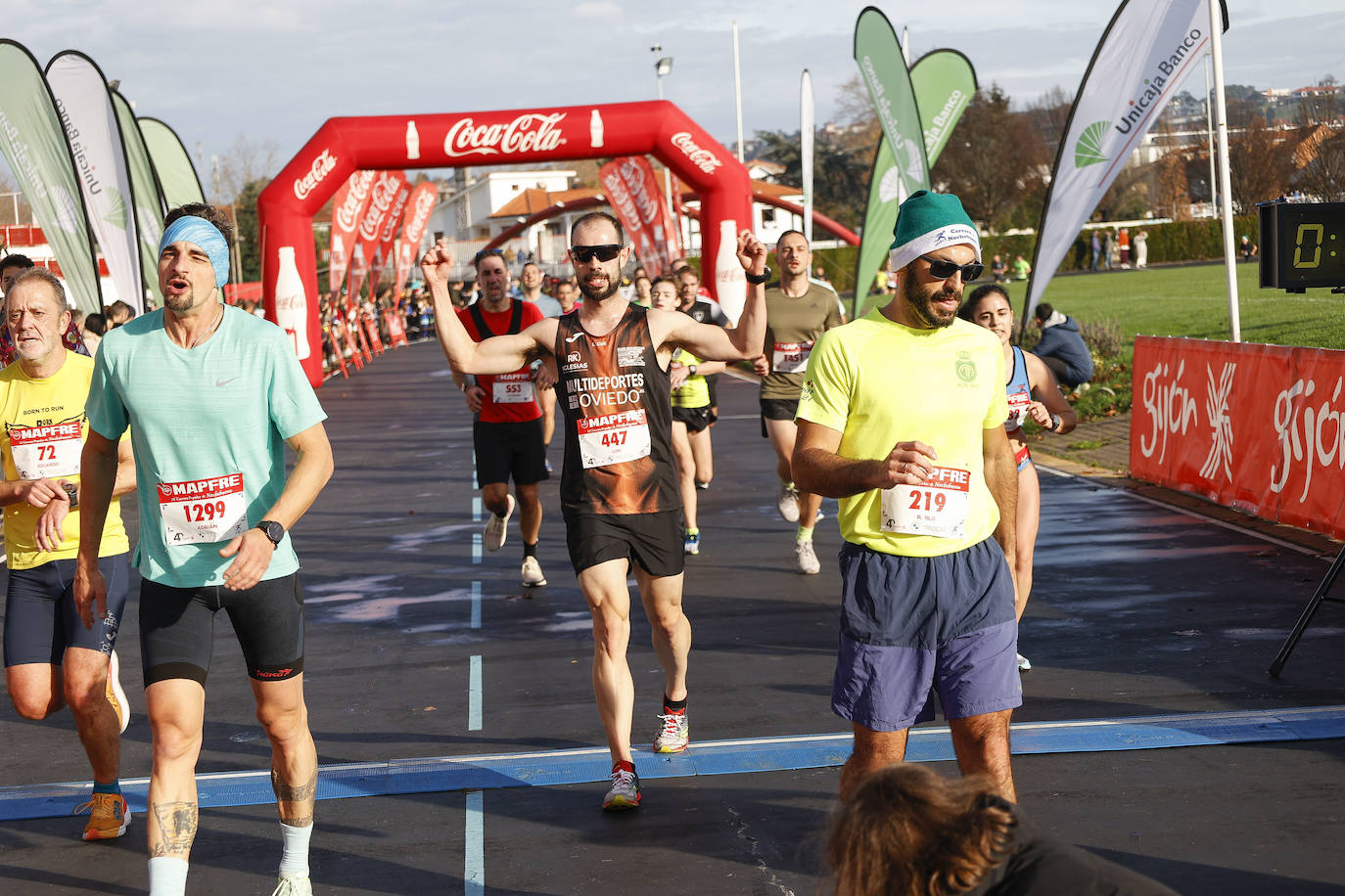 Fotos: ¿Participaste en la Carrera de Nochebuena de Gijón? ¡Búscate!