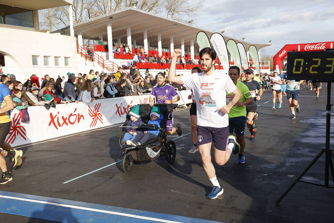 Fotos: ¿Participaste en la Carrera de Nochebuena de Gijón? ¡Búscate!