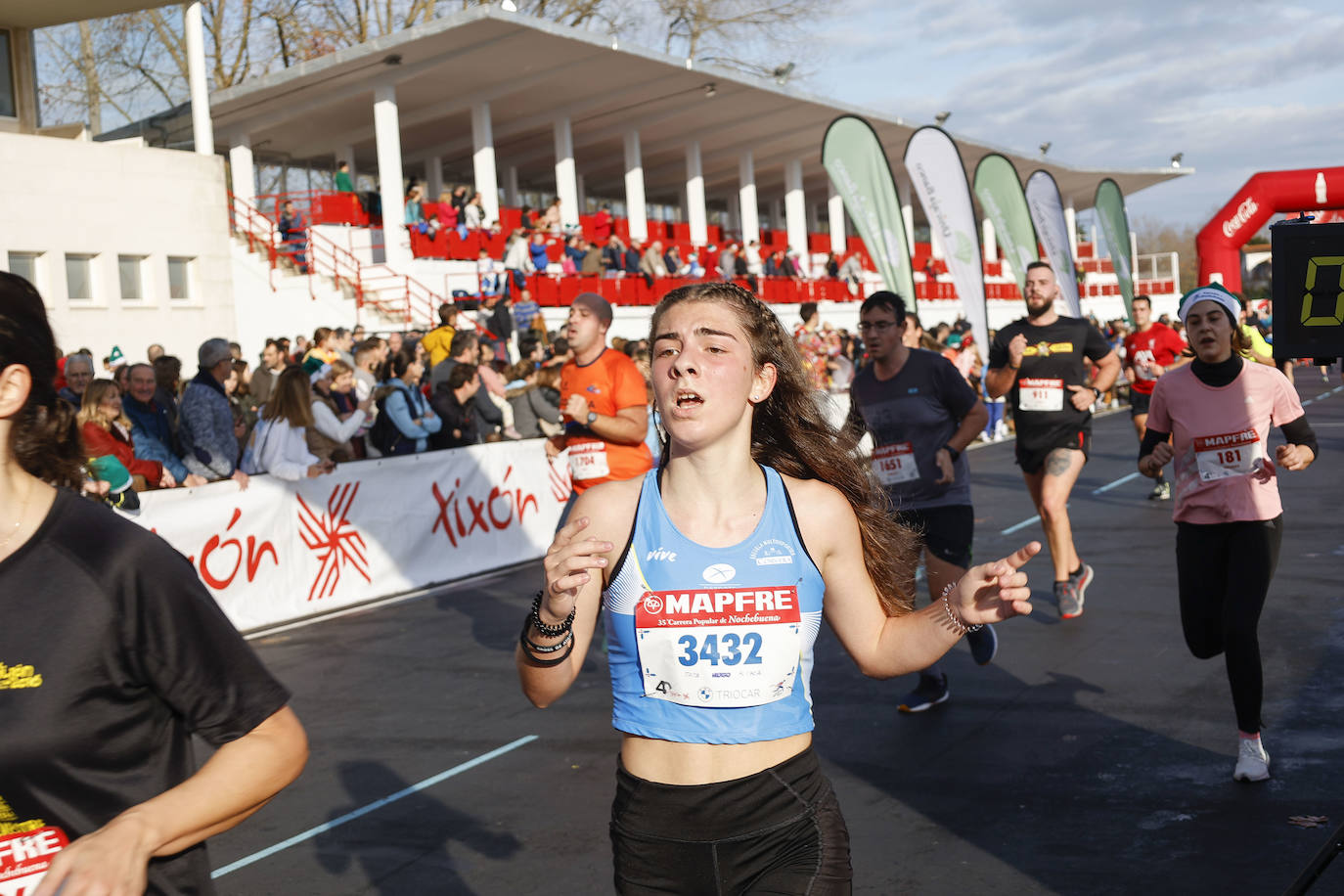 Fotos: ¿Participaste en la Carrera de Nochebuena de Gijón? ¡Búscate!