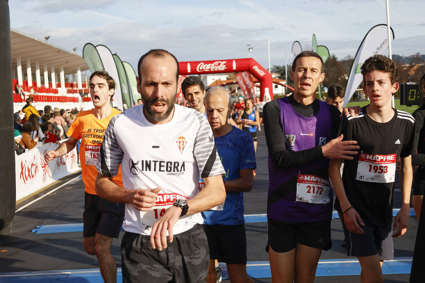 Fotos: ¿Participaste en la Carrera de Nochebuena de Gijón? ¡Búscate!