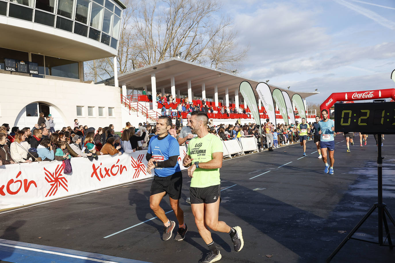 Fotos: ¿Participaste en la Carrera de Nochebuena de Gijón? ¡Búscate!