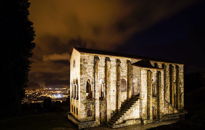 Santa María del Naranco (Oviedo)