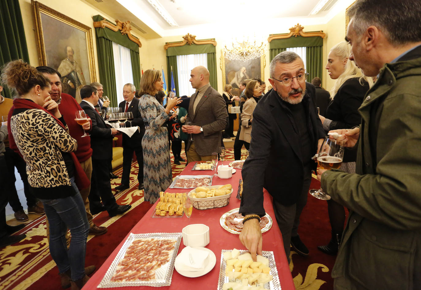 Fotos: Así fue el brindis del cierre del año de los alcaldes de Gijón, Oviedo y Avilés