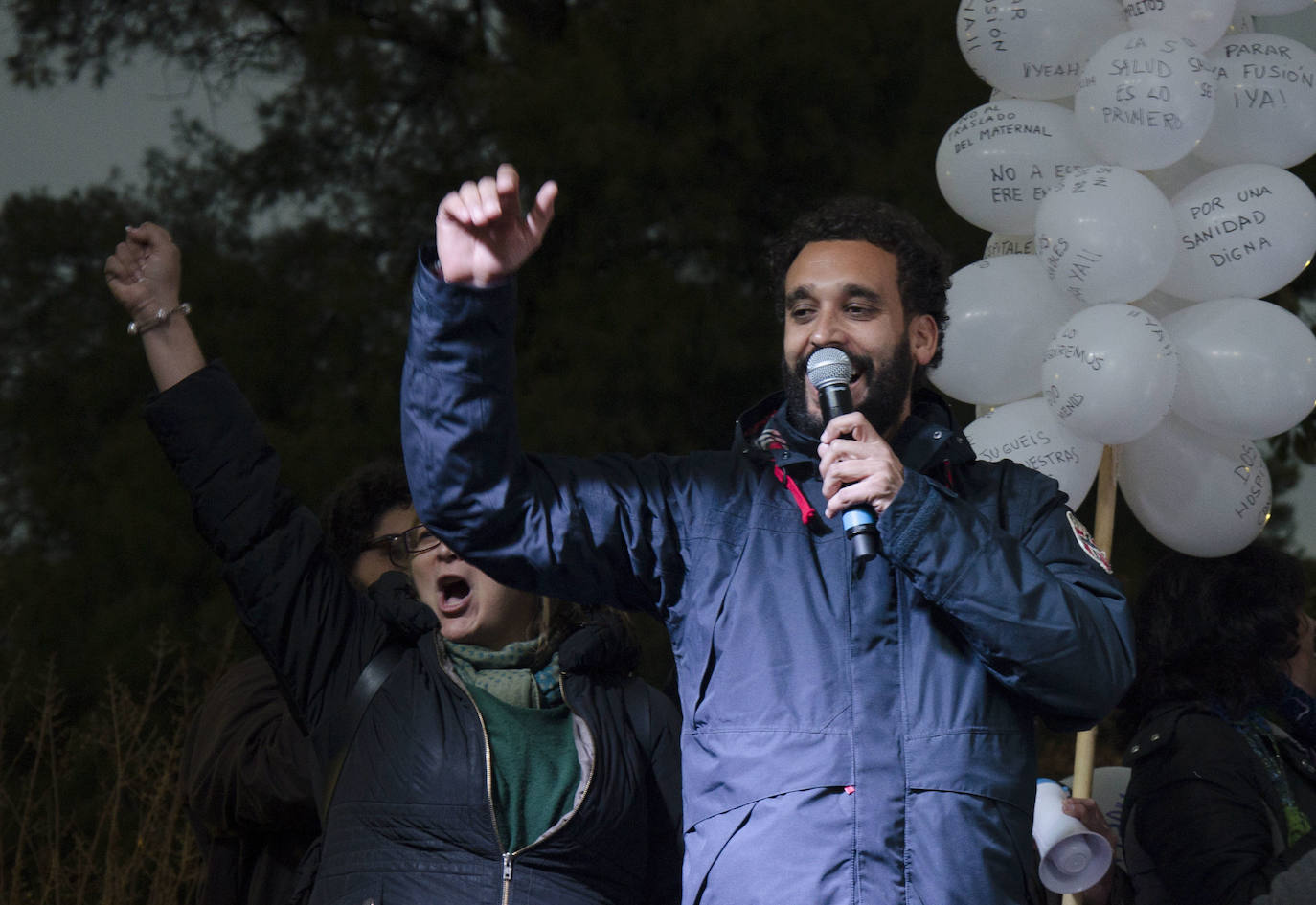 Fue un médico y activista español, también conocido como Spiriman por su alias en redes sociales. Originario de Granada luchó por una sanidad pública de calidad y ganó popularidad cuando se manifestó en contra de la decisión de fusionar dos hospitales de su ciudad natal. 