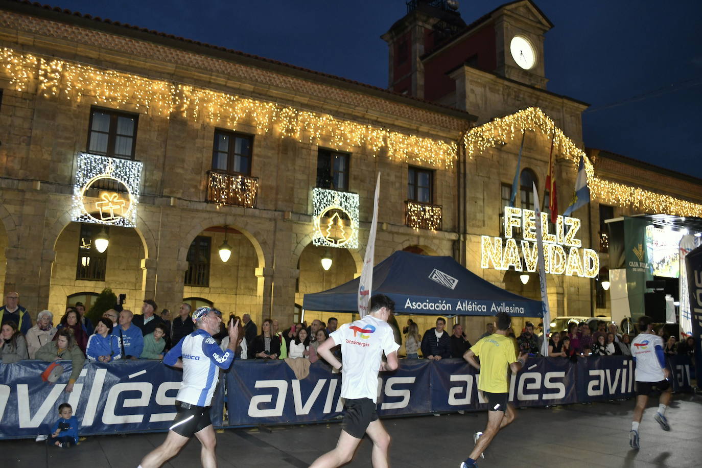 Fotos: Veinte mil asturianos a la carrera para despedir 2022