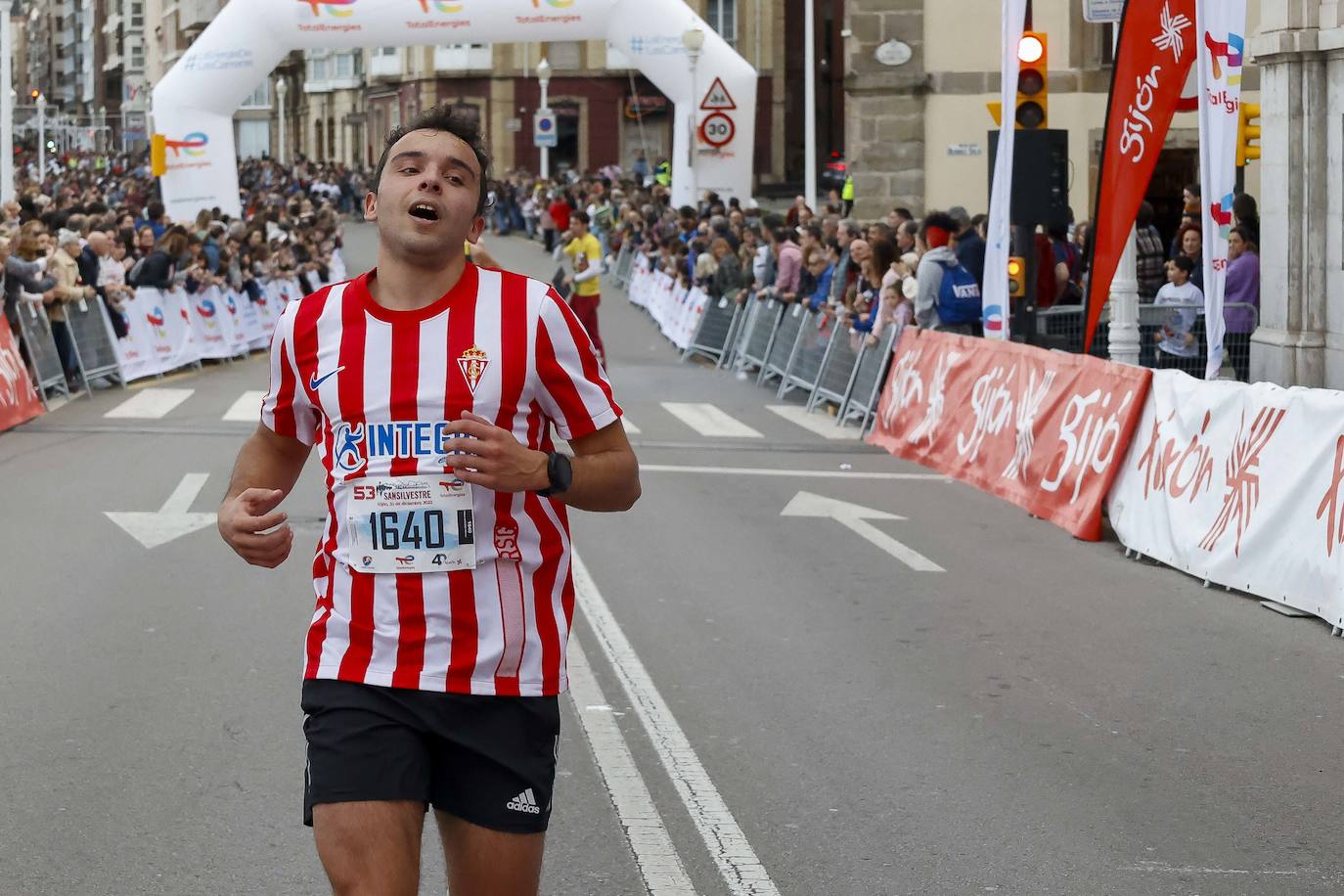 Fotos: Gijón, la más multitudinaria de toda Asturias