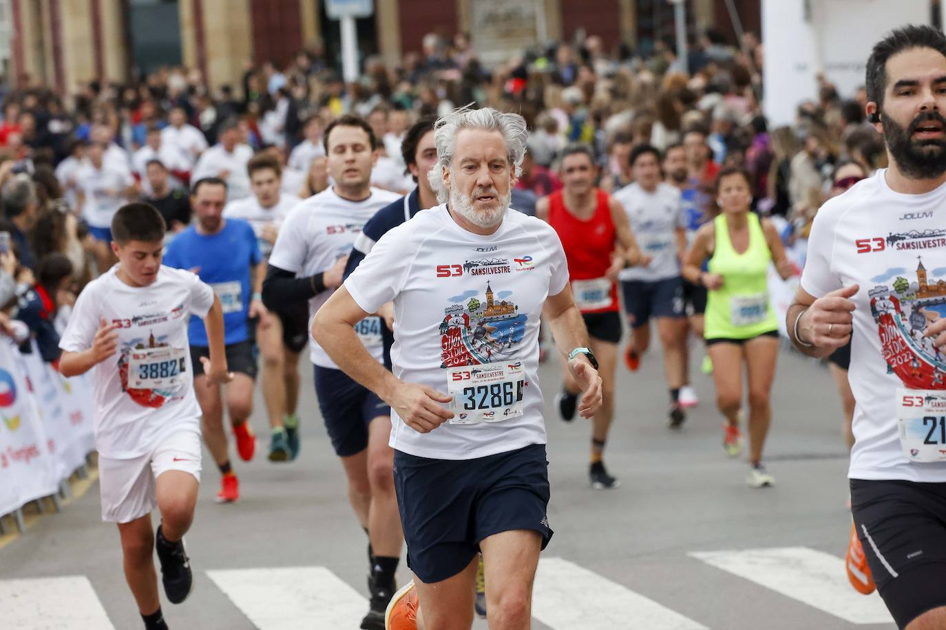 Fotos: Gijón, la más multitudinaria de toda Asturias