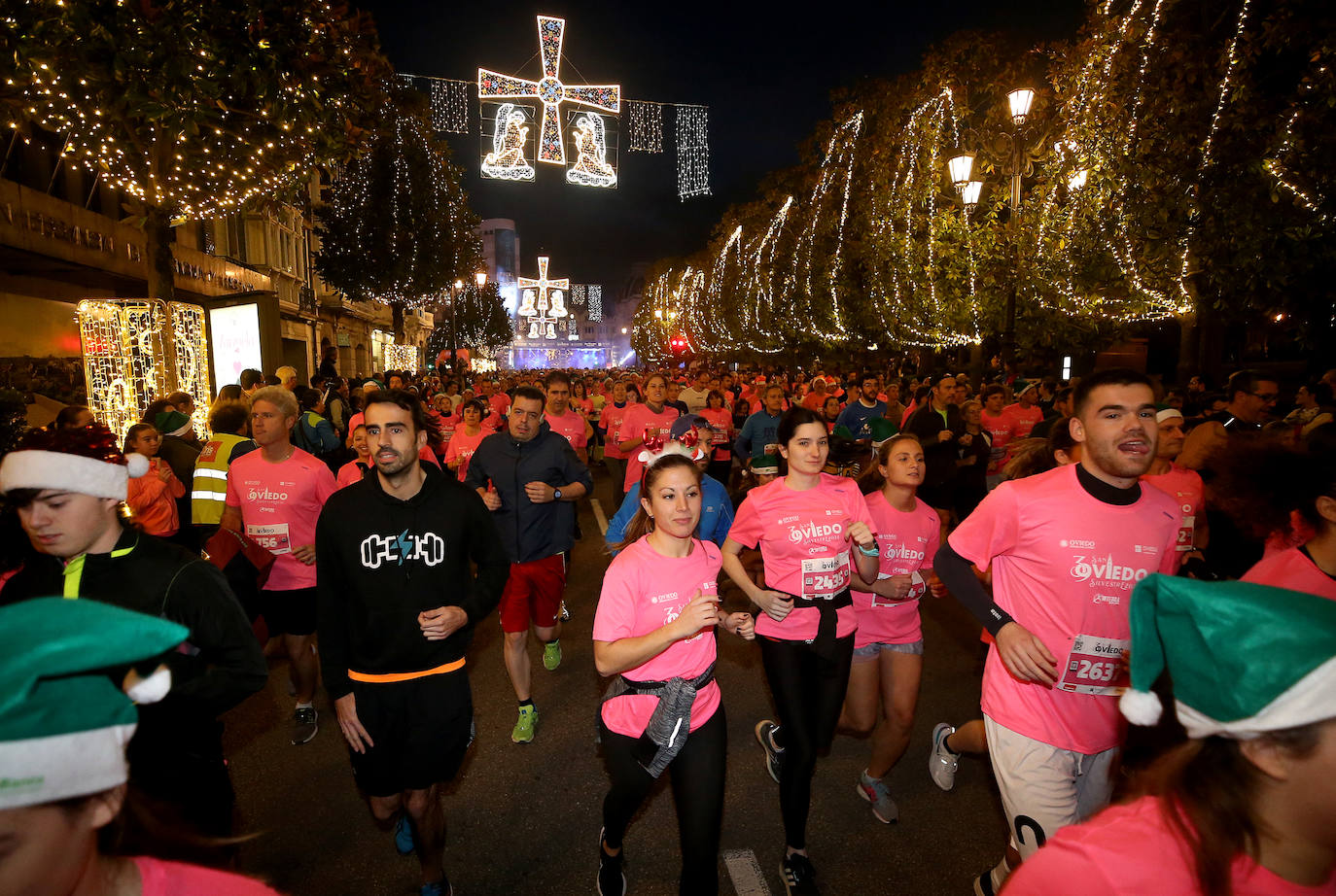 Fotos: Jaime Bueno y Mariam Benkert vencen en las calles de Oviedo