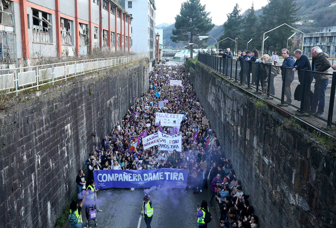 La lucha por la igualdad toma las calles de Mieres