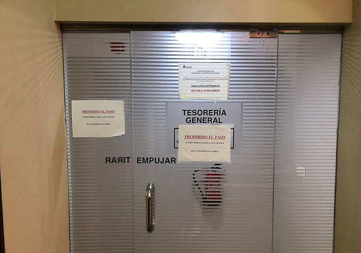 Inspección de Trabajo ordena el desalojo de la Tesorería del Ayuntamiento de Avilés