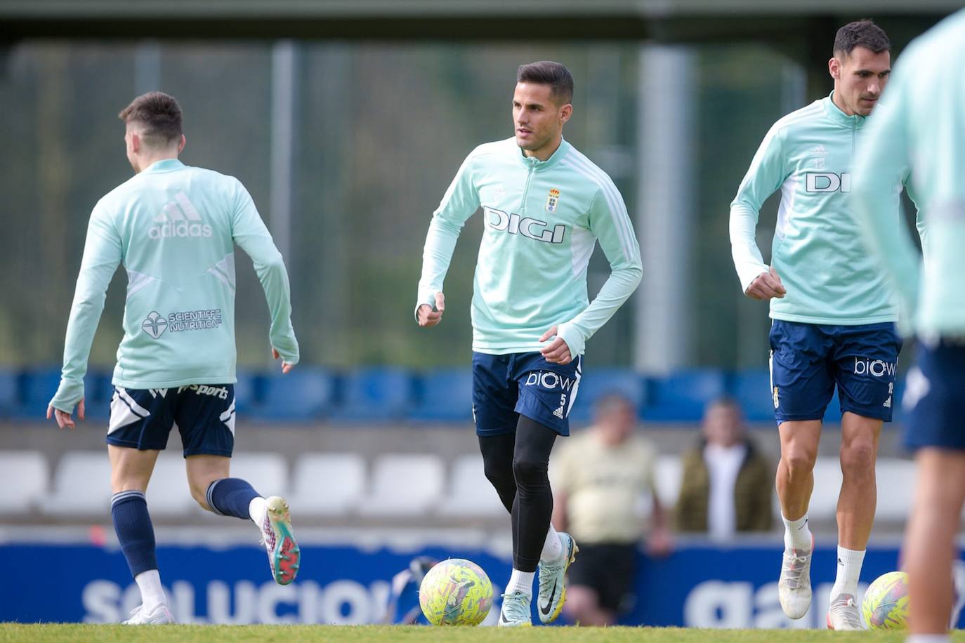 Luismi, en el entrenamiento del Real Oviedo.