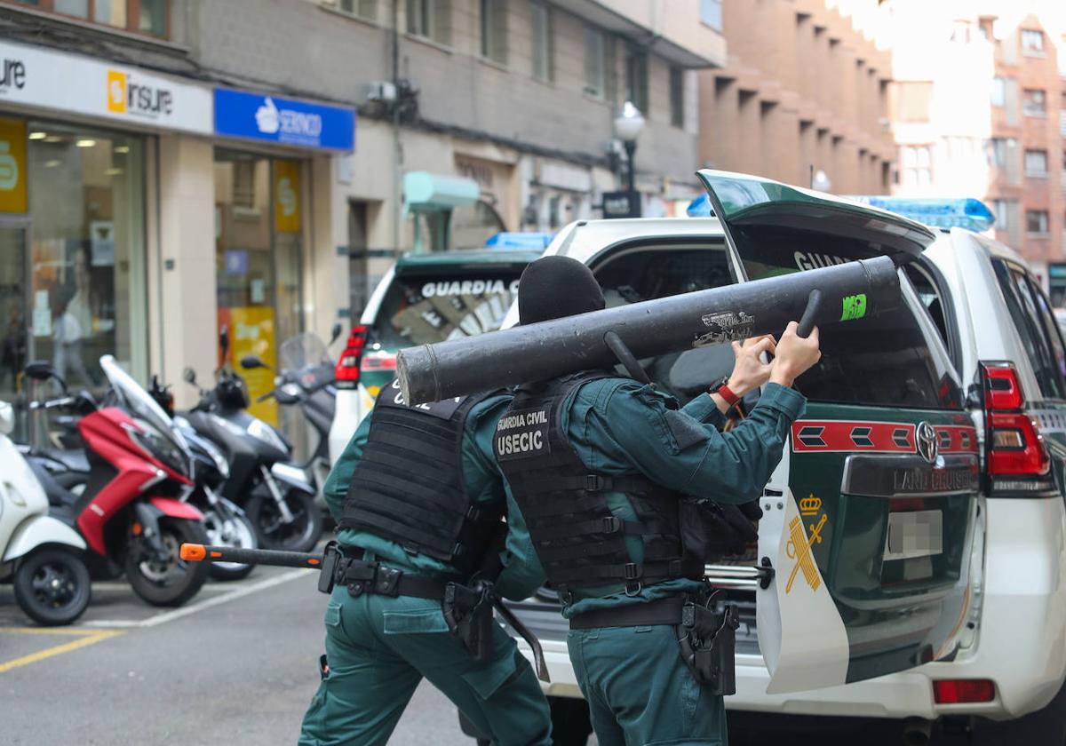 Amplio operativo de la Guardia Civil contra el tráfico ilegal de angulas