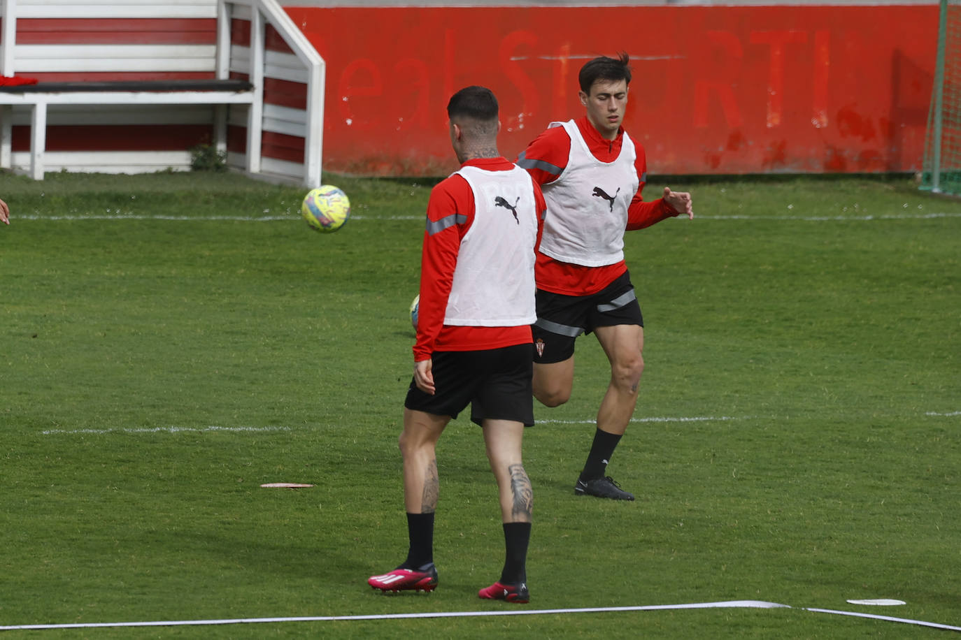 Entrenamiento del Sporting (16/03/2023)