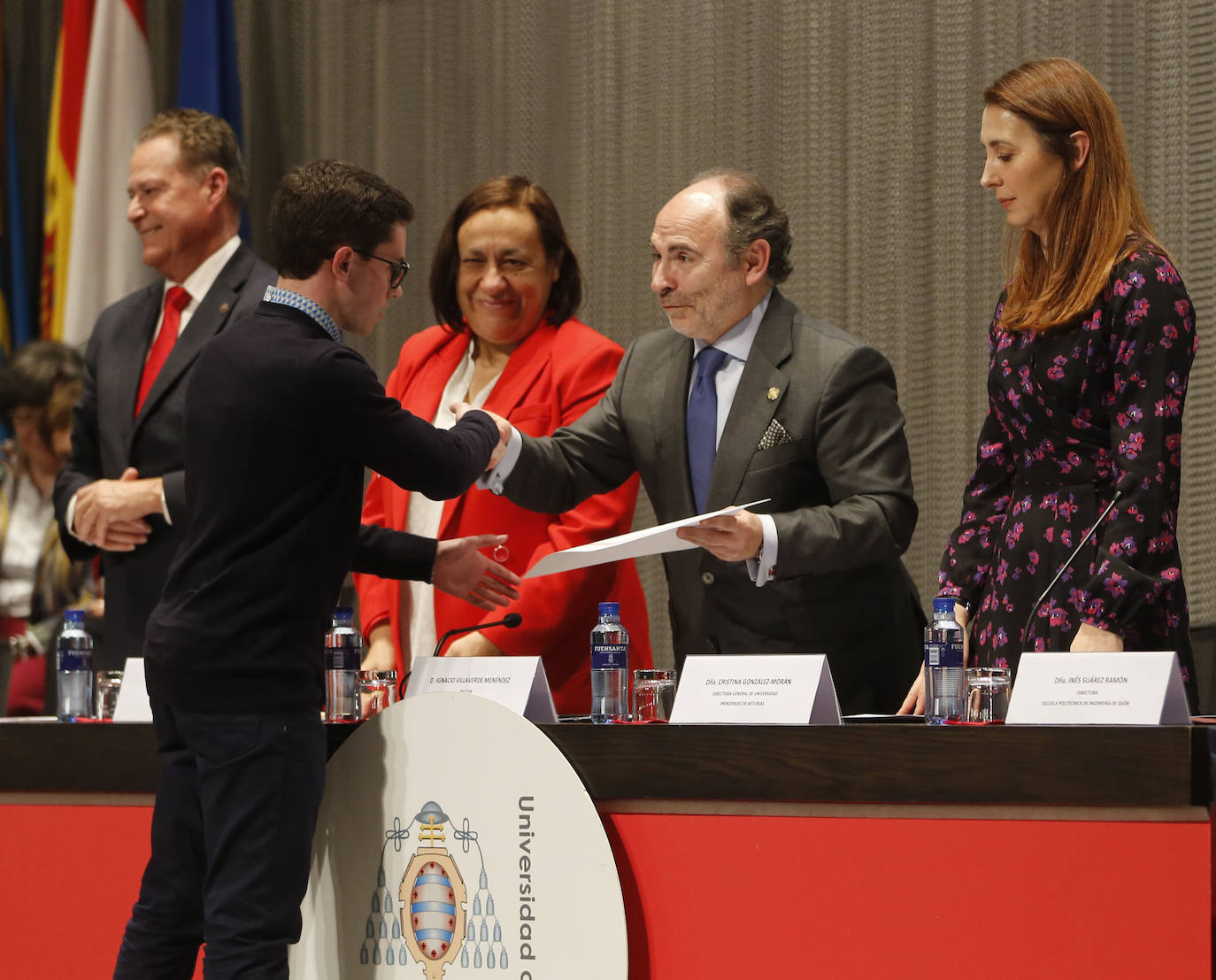 Entrega de diplomas en la Escuela Politécnica