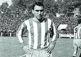 Pocholo, durante su etapa como futbolista del Sporting, en una imagen de archivo.