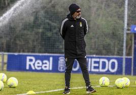 Álvaro Cervera en un entrenamiento del Real Oviedo.