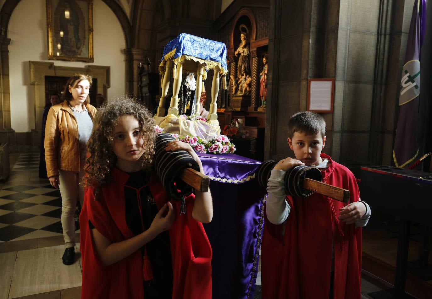 Procesión infantil en la iglesia de San José