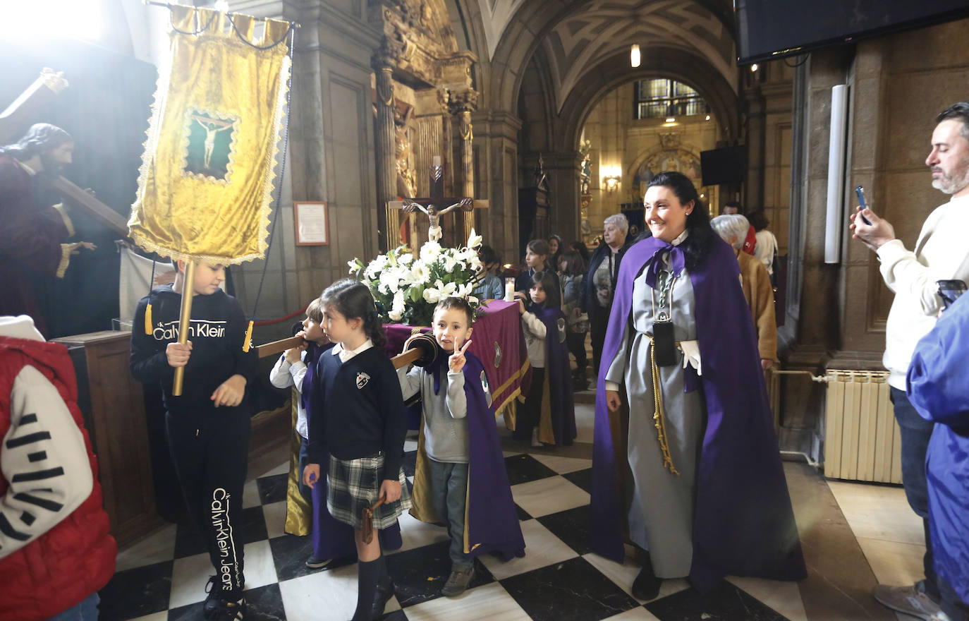 Procesión infantil en la iglesia de San José