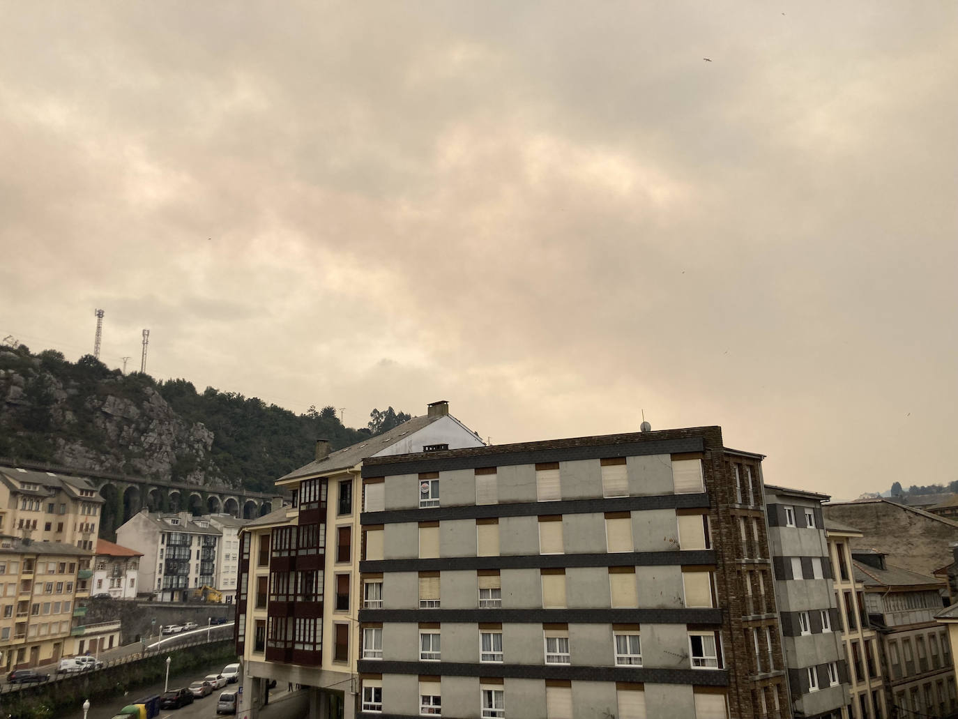 La dura lucha contra el fuego en Asturias