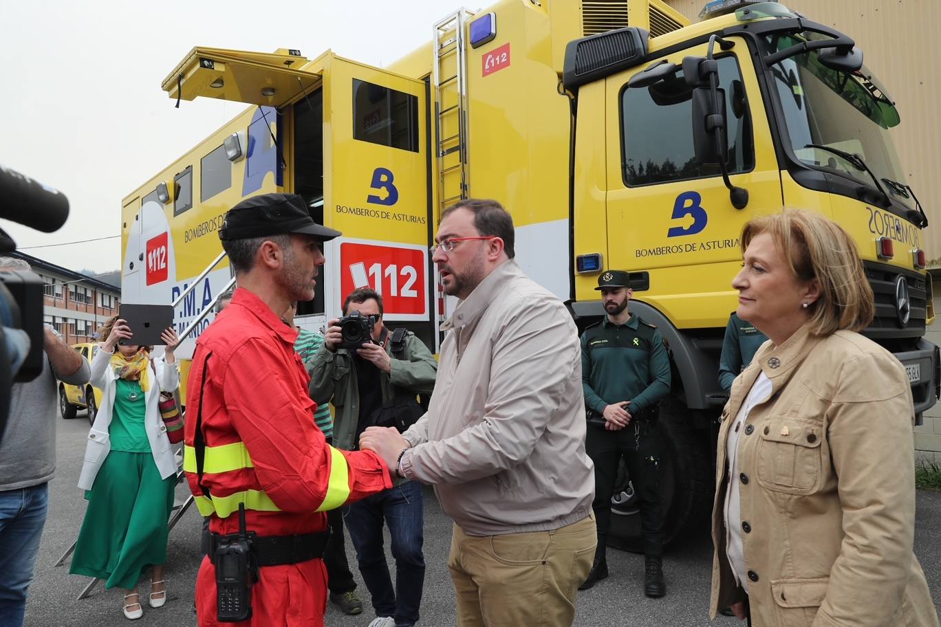 Las llamas se propagan sin descanso en Asturias