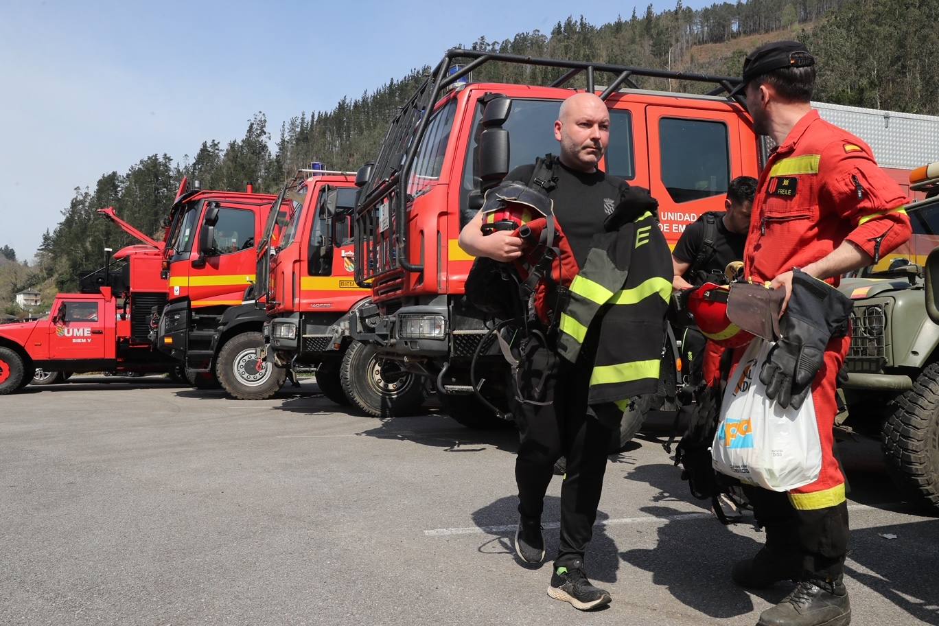 Las llamas se propagan sin descanso en Asturias