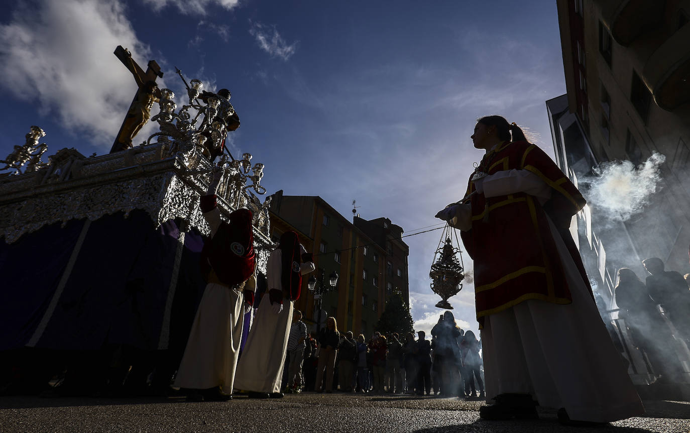 Domingo de Ramos: procesión de la Sagrada Lanzada en Oviedo