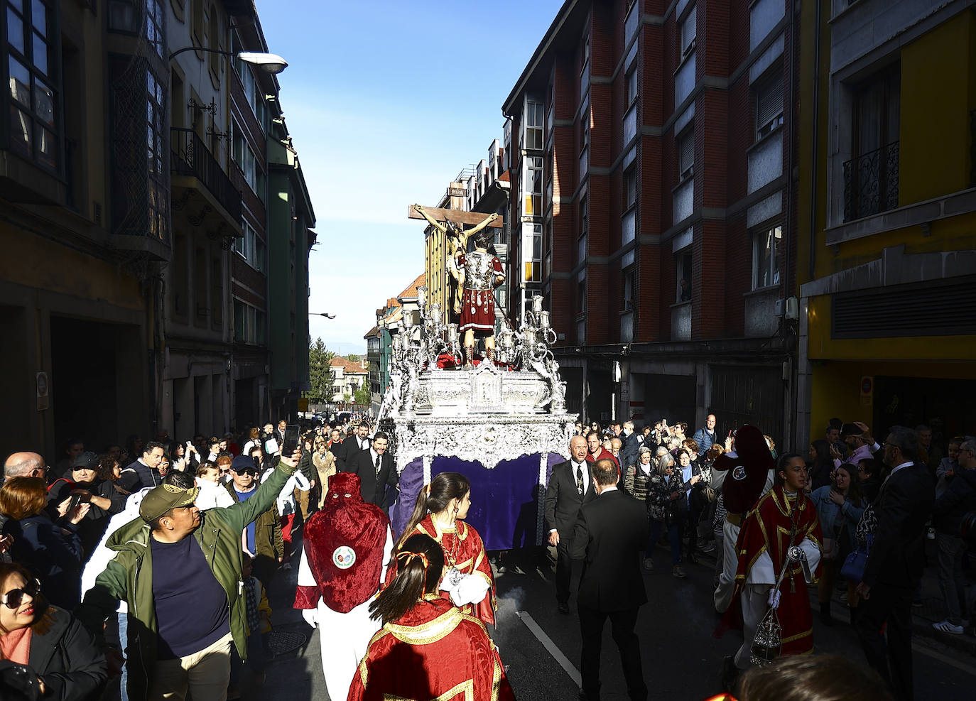 Domingo de Ramos: procesión de la Sagrada Lanzada en Oviedo