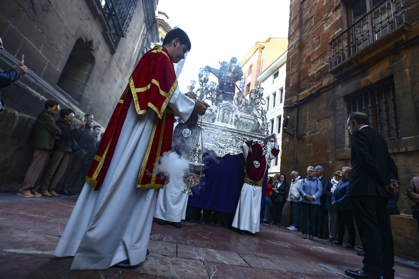 Domingo de Ramos: procesión de la Sagrada Lanzada en Oviedo
