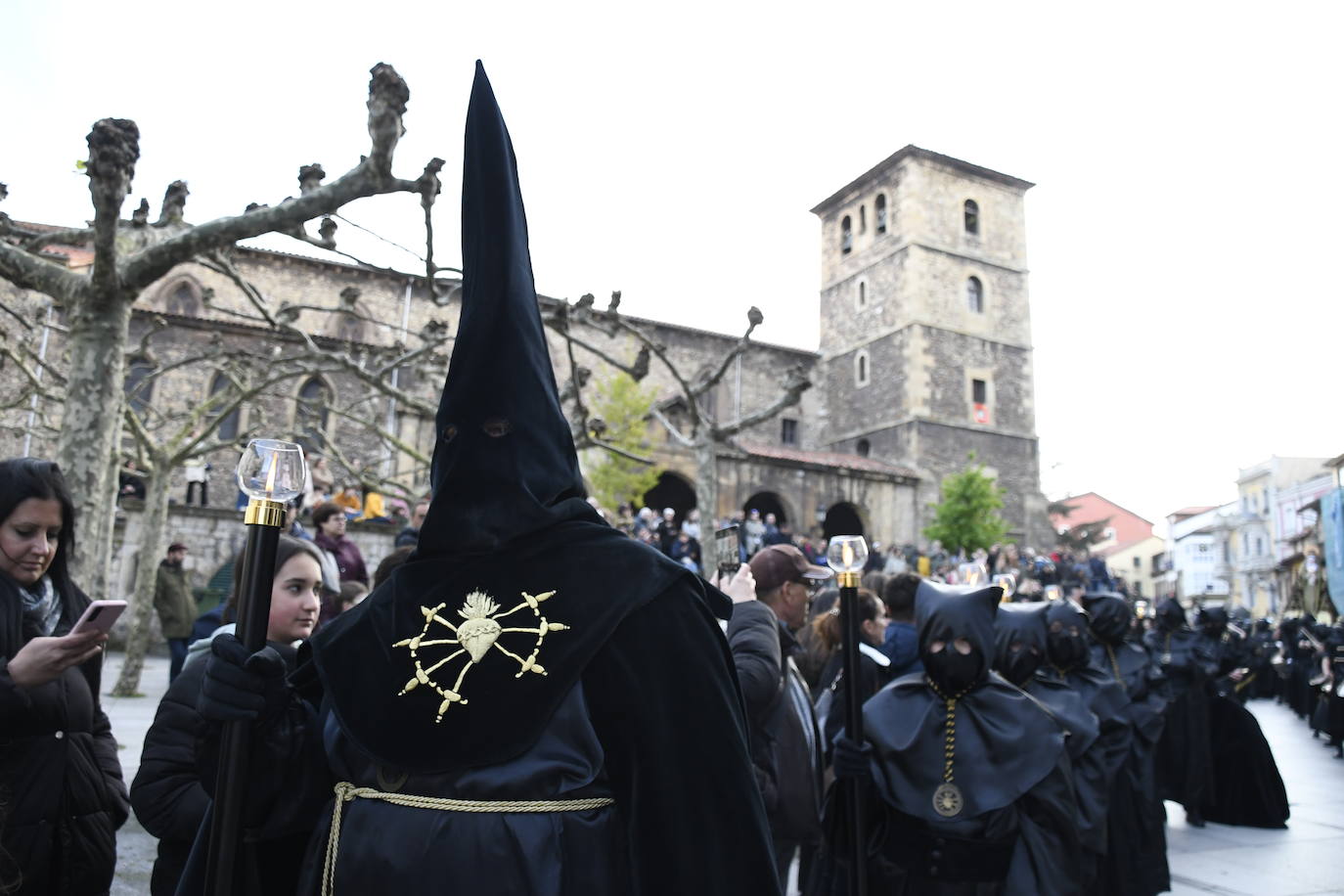 Una multitud arropa al Encuentro en Avilés