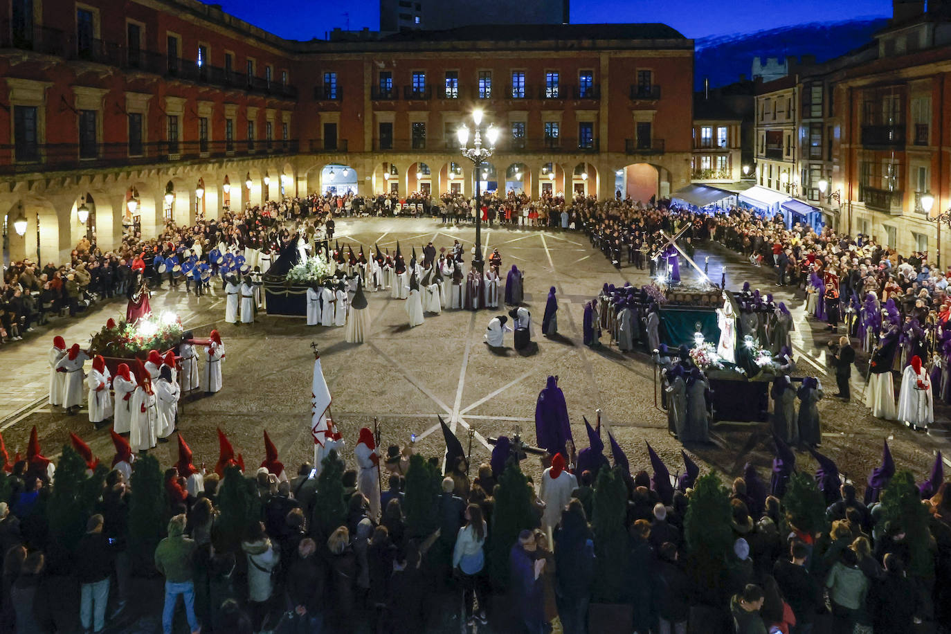 Éxito en Gijón con un Encuentro contra el «laicismo más hostil»