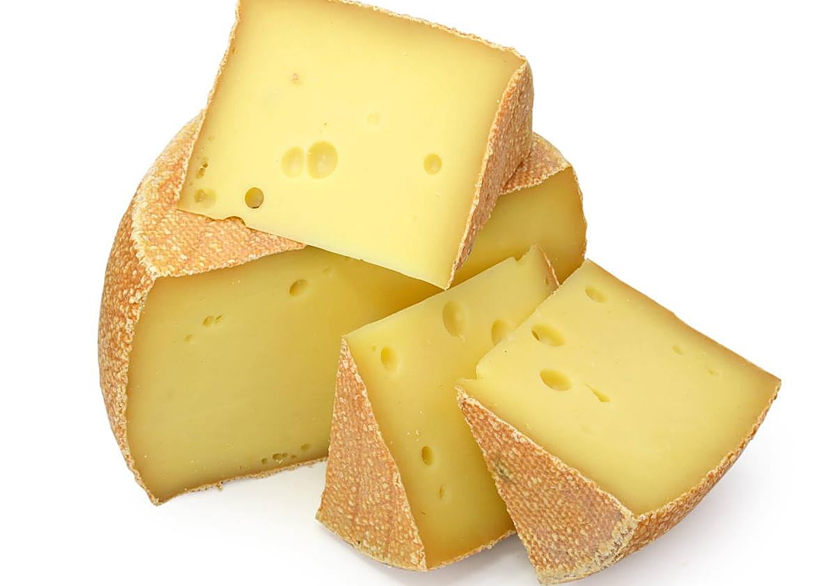¿Cuánto queso debemos comer y cuál es el más saludable?