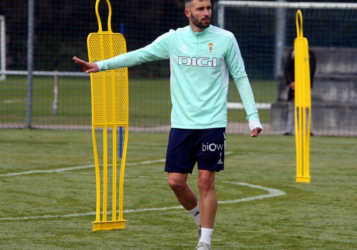 Borja Bastón, el último futbolista en recaer de su lesión.