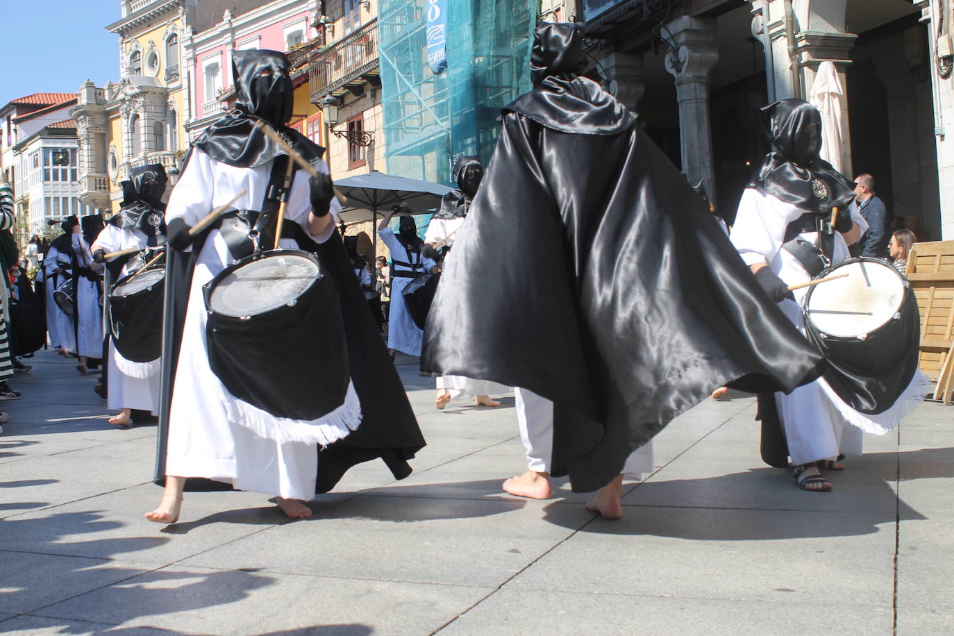 Emoción en Avilés con la Hermandad El Beso de Judas